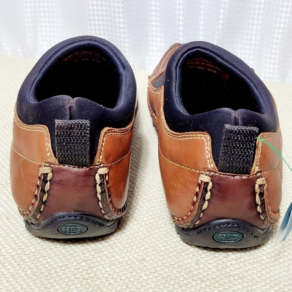NWT H.S. Trask Bison Leather Driving Loafer Men's (11M) - Picture 3 of 11